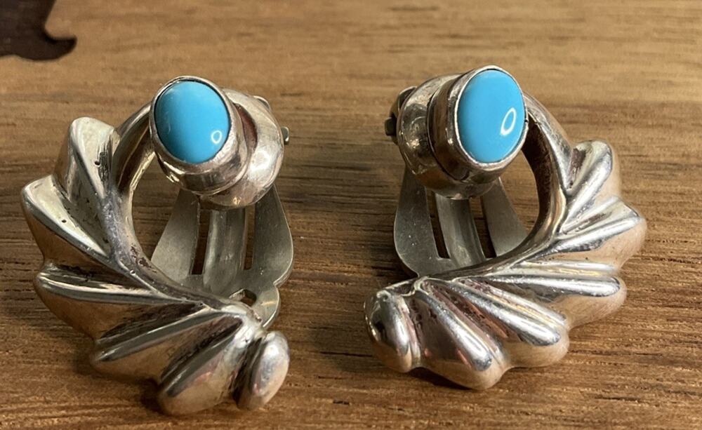 Vintage Robins Egg Turquoise Clip On Sterling Silver Earrings Fan Shell 11 Grams